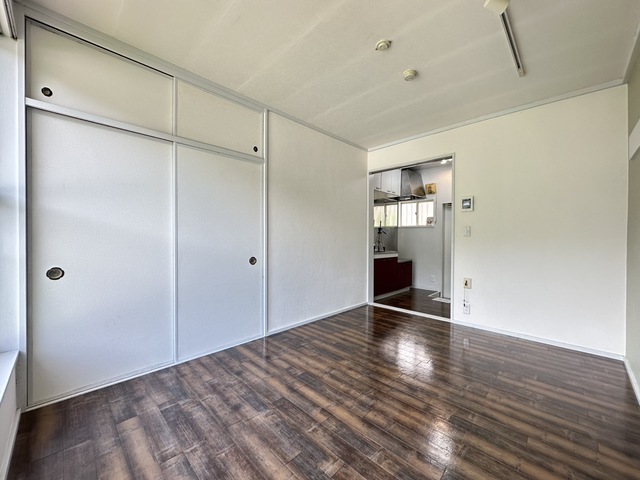 居室・リビング　別部屋参考写真です