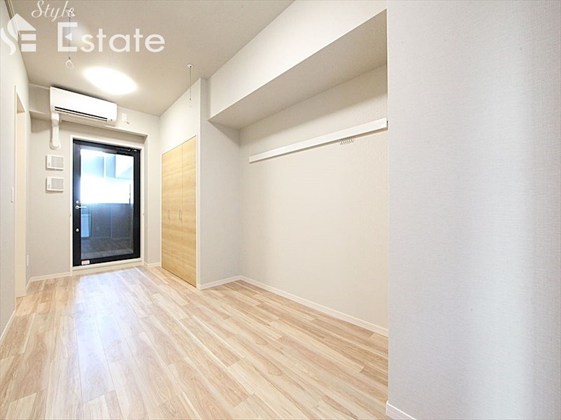 居室・リビング　内装