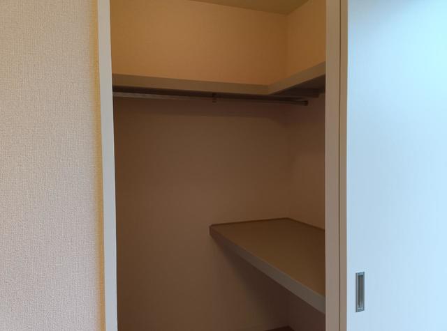 収納　ウオークインクローゼット