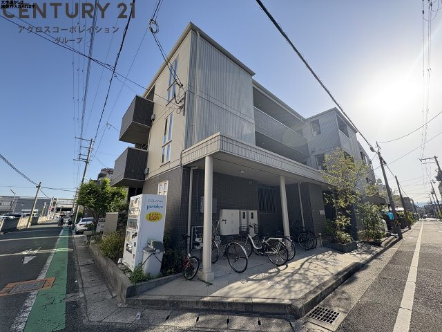 建物外観　オートロック、、モニター付きインターホンついてます♪