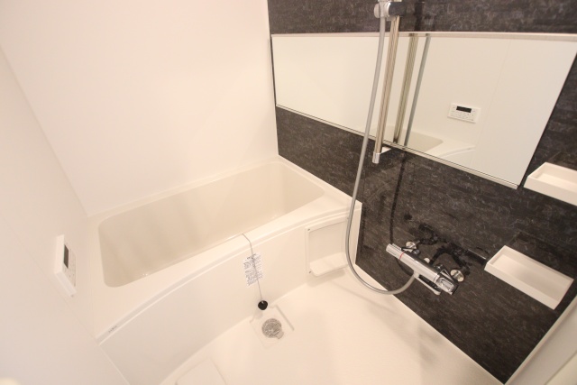バス・シャワールーム　※別室の参考写真の為、現況優先です。
