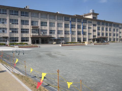 小学校　一宮市立丹陽南小学校（小学校）まで446m