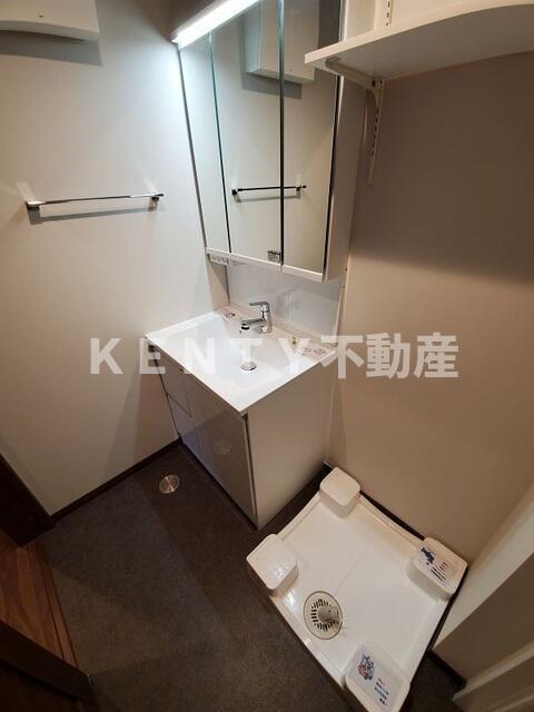 洗面設備　広い洗面スペース