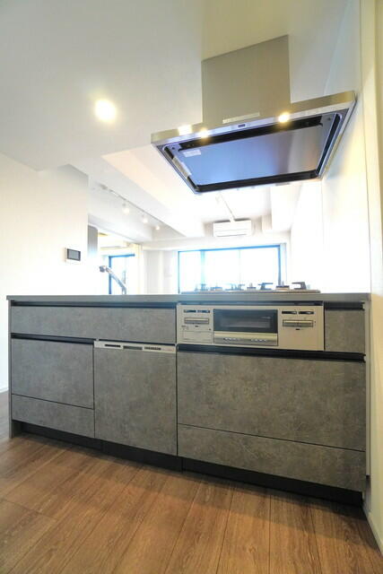 キッチン　※写真は同タイプ住戸です。