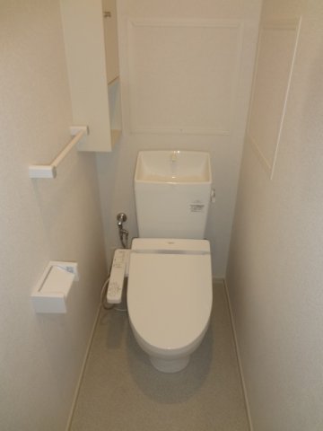 トイレ　コンパクトで使いやすいトイレです