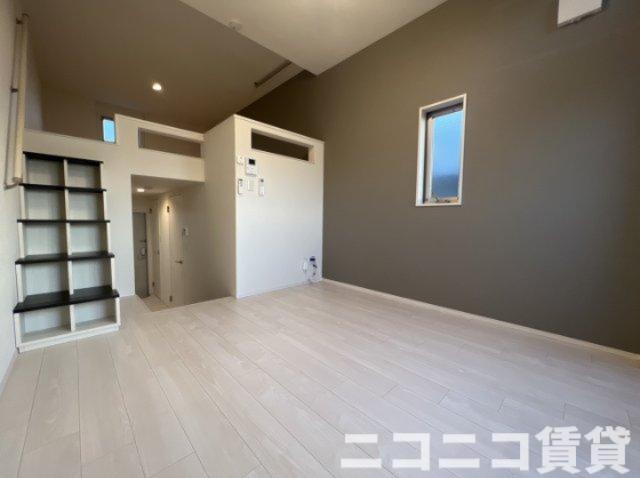 居室・リビング　?別号室タイプの為、現状を優先致します。