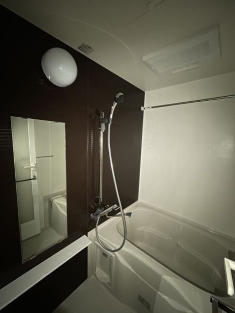 バス・シャワールーム　バスルーム