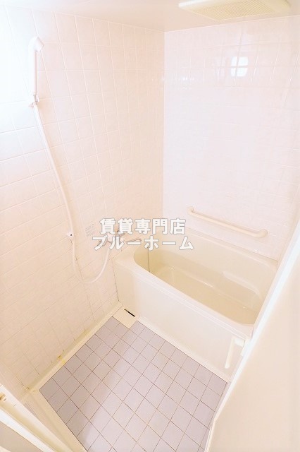 バス・シャワールーム　綺麗な浴室！