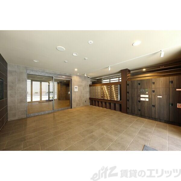 エントランス　エントランス