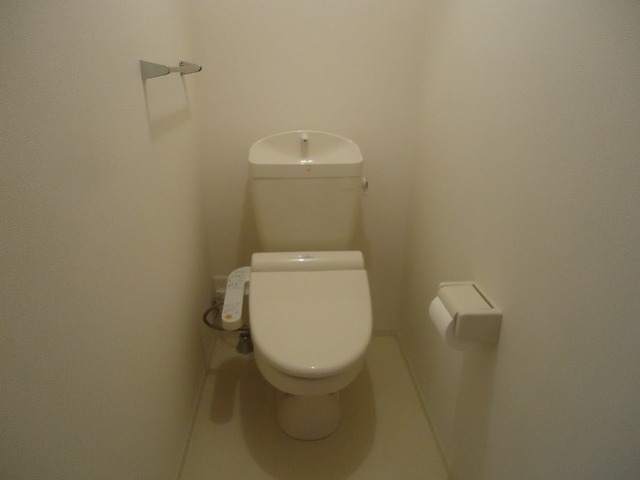 トイレ　Ａ２０１：トイレ（温水洗浄暖房便座）