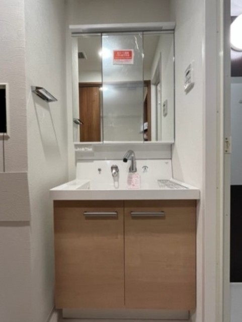 洗面設備　同仕様