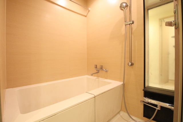 バス・シャワールーム　※別室の参考写真の為、現況優先です。