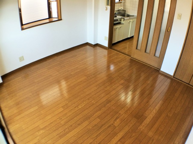 ＪＲ山陽本線 新長田駅 徒歩8分 3階建 築30年の居間写真