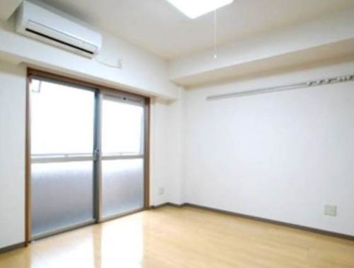 居室・リビング　別号室参考写真