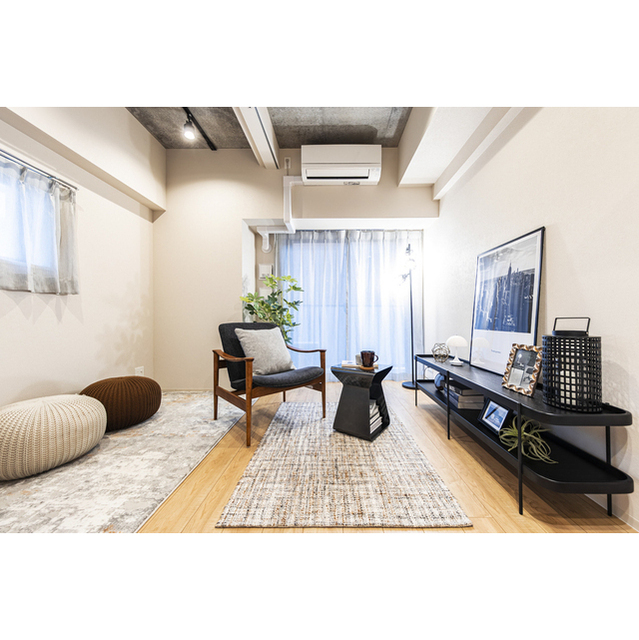 居室・リビング　【家具・家電の備え付けはありません】