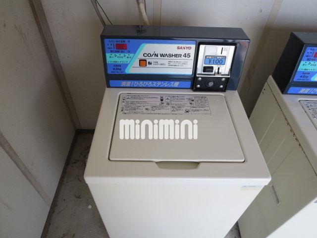 洗面設備　コインランドリー。