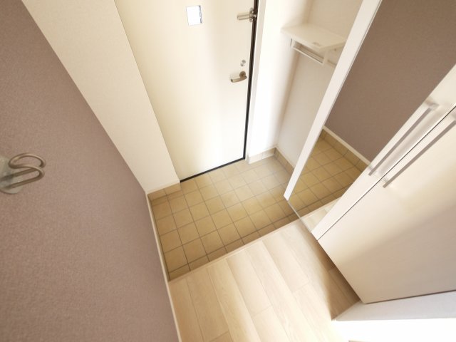 玄関　きれいな玄関です