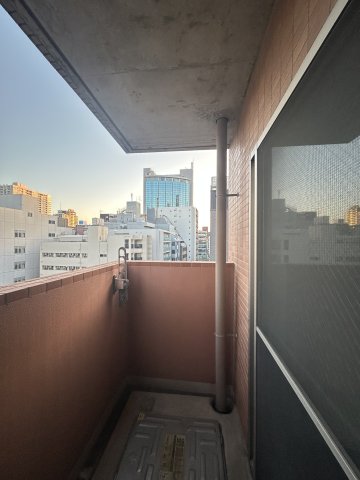 バルコニー　バルコニーからの眺めを楽しみながら食事をしませんか