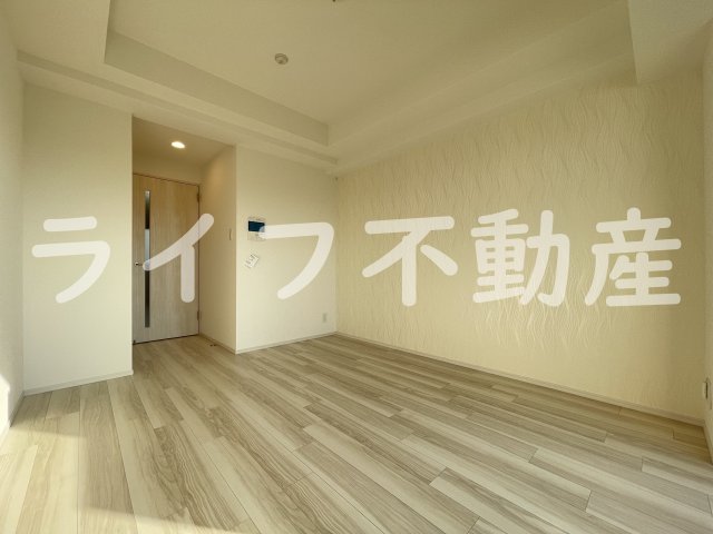 居室・リビング　こちらの居間で趣味の時間をお楽しみください