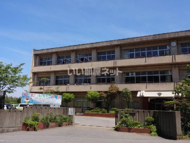 中学校　市原市立市原中学校（中学校）まで807m