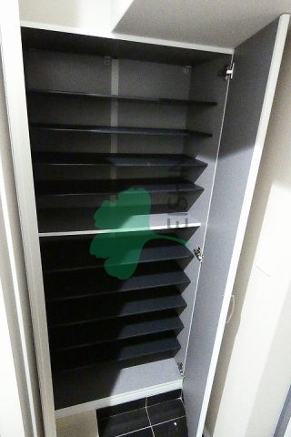 玄関　下駄箱もしっかりついてます！