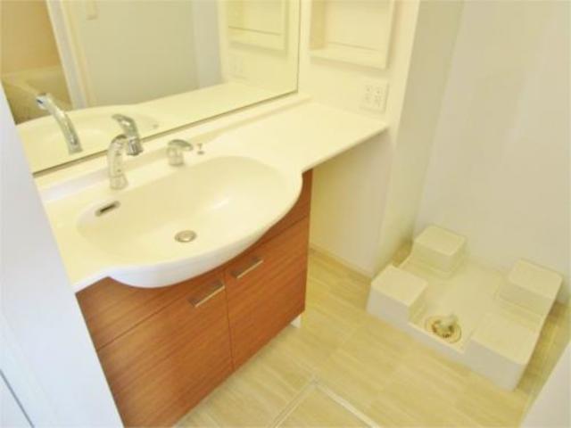 洗面設備　別タイプの参考写真です