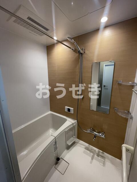 バス・シャワールーム　?