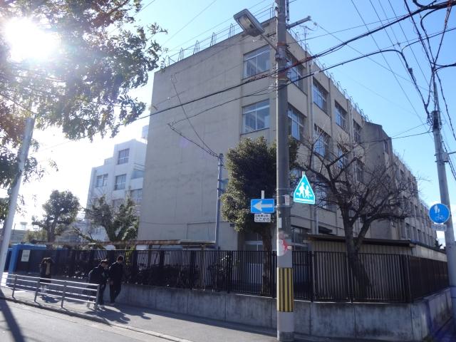 中学校　大阪市立加美南中学校（中学校）まで129m