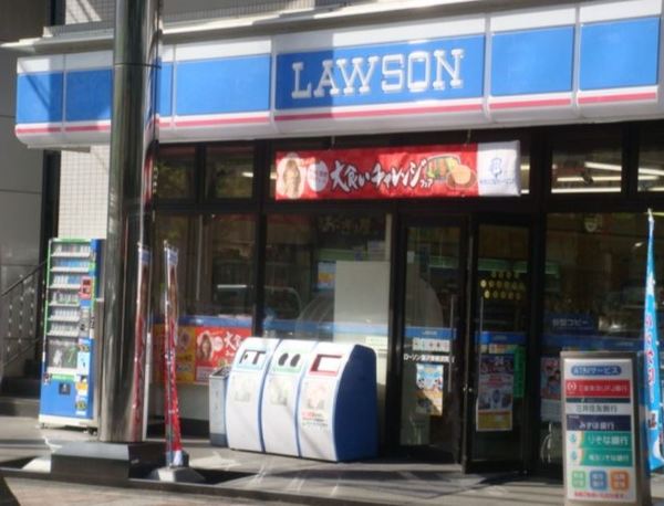 コンビニ　ローソン江東住吉大門通店（コンビニ）まで204m