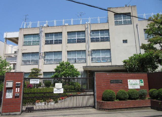 小学校　大阪市立十三小学校（小学校）まで83m