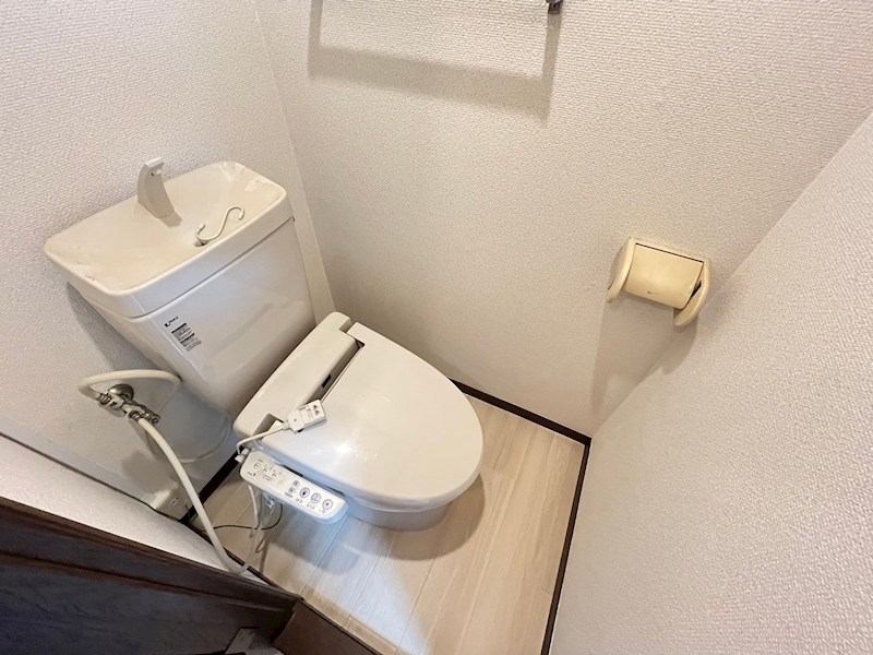 トイレ　別部屋参照