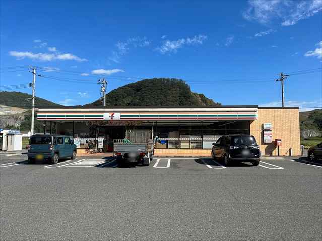 コンビニ　セブン－イレブン岡山御津草生店（コンビニ）まで5726m