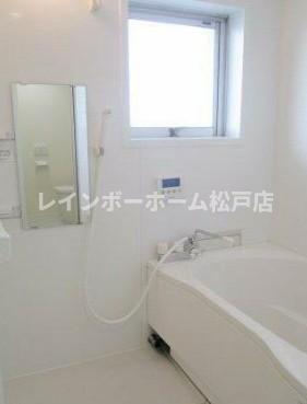 バス・シャワールーム　お風呂で日々の疲れを落としましょう