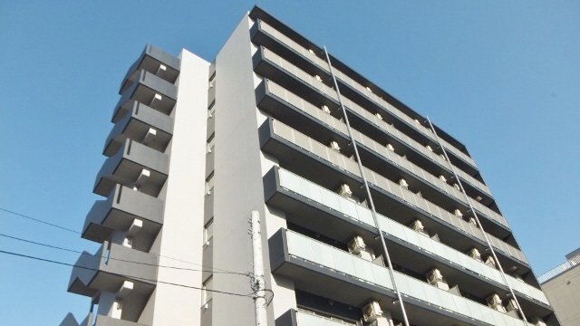 建物外観　駅近は便利ですね！