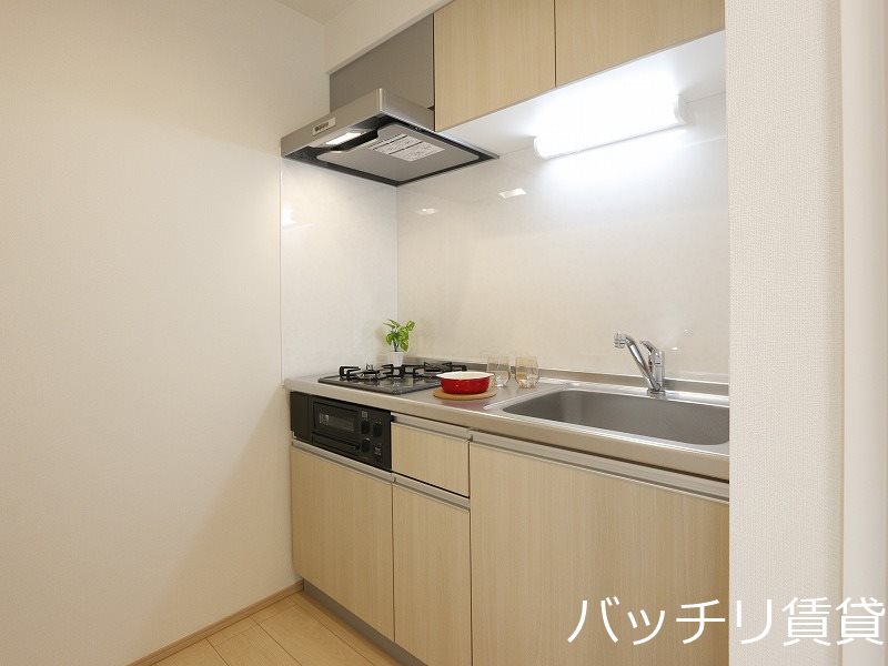 キッチン　※実際には家具はありません。現況優先