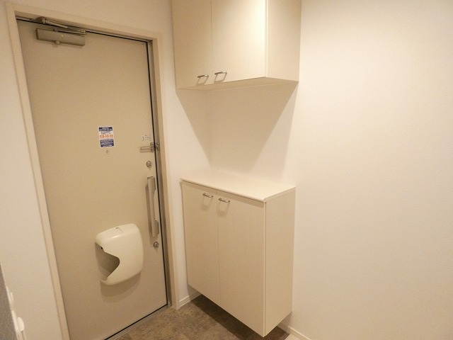 玄関　写真はイメージです。