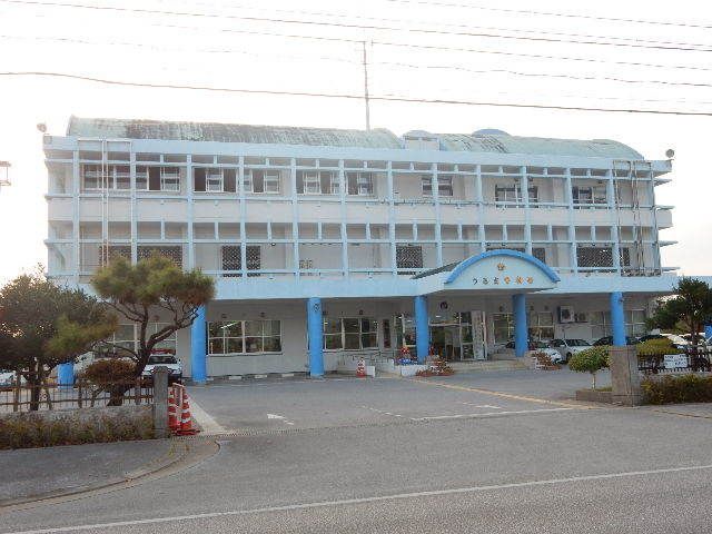 警察署・交番　うるま警察署（警察署・交番）まで1100m
