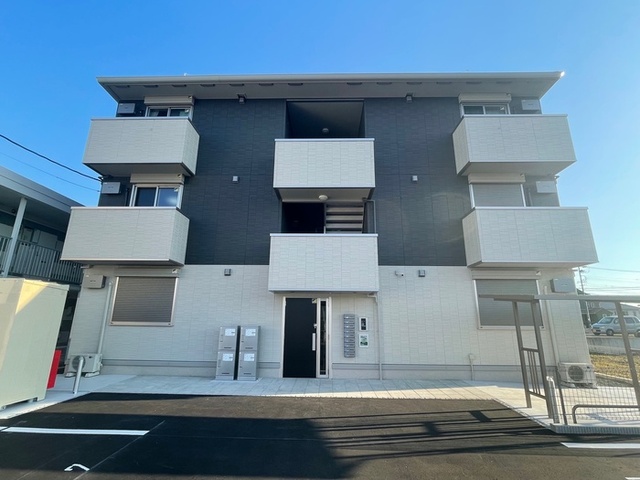 建物外観　アヴァン　外観