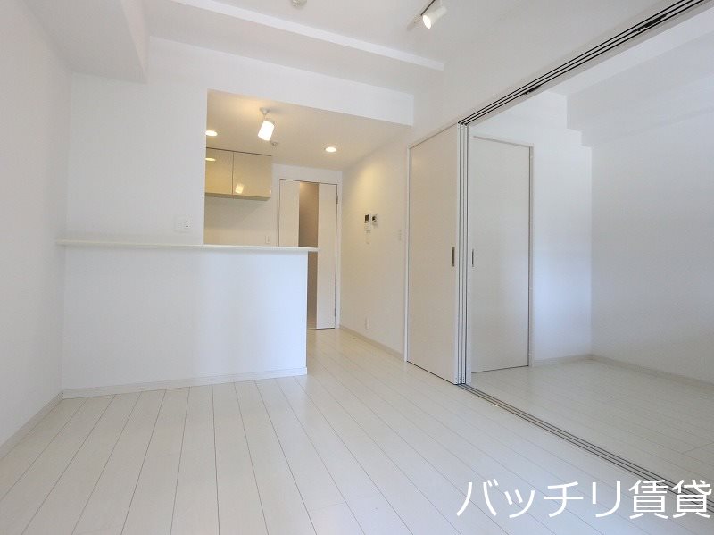 居室・リビング　写真は別号室イメージの為、現状を優先致します