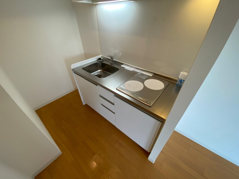 キッチン　こちらはキッチン。調理スペースもあり使いやすそうです。