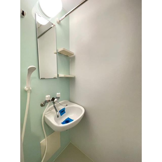 バス・シャワールーム　同建物別部屋参考シャワールーム