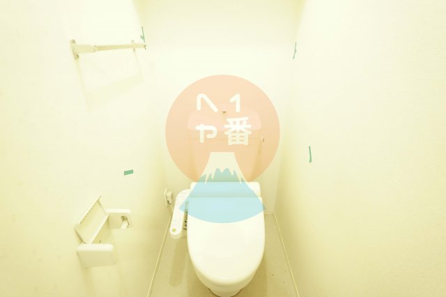 トイレ　落ち着いたトイレです