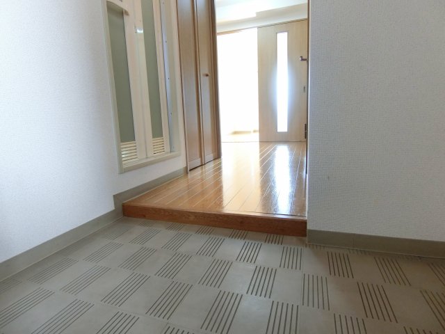 玄関　詳細は、RISUMO江坂本店→06-6155-7137まで♪