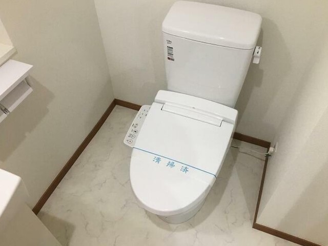 トイレ　トイレ