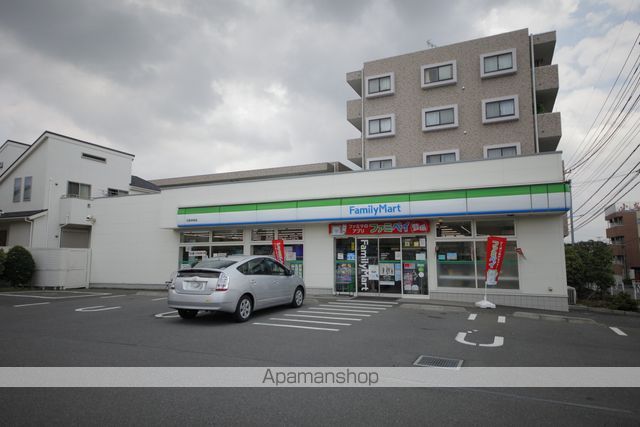 コンビニ　ファミリーマート（コンビニ）まで364m