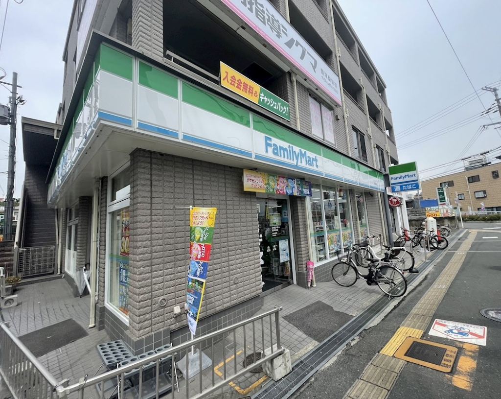 コンビニ　ファミリーマート 豊津駅前店（コンビニ）まで509m