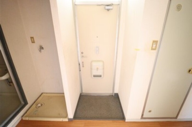 玄関　図面と現状に相違がある場合には現状を優先