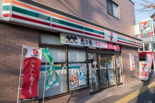 コンビニ　セブンイレブン世田谷桜小前店（コンビニ）まで362m