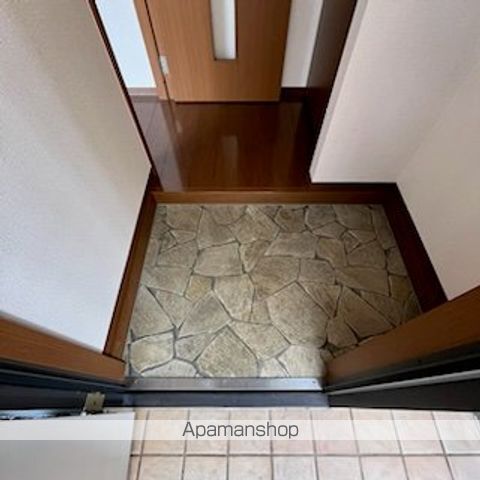 ＪＲ湖西線 比叡山坂本駅 徒歩15分 2階建 築20年の玄関写真