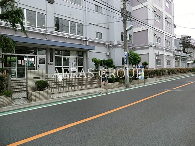 中学校　江戸川区立松江第三中学校（中学校）まで840m